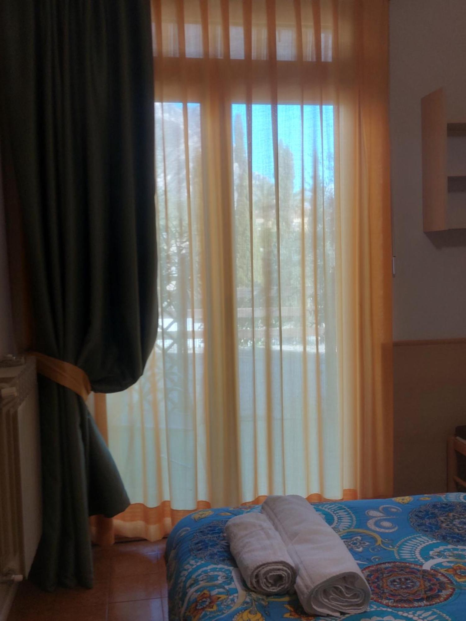 Hotel Villa Grazia リモーネ・スル・ガルダ エクステリア 写真